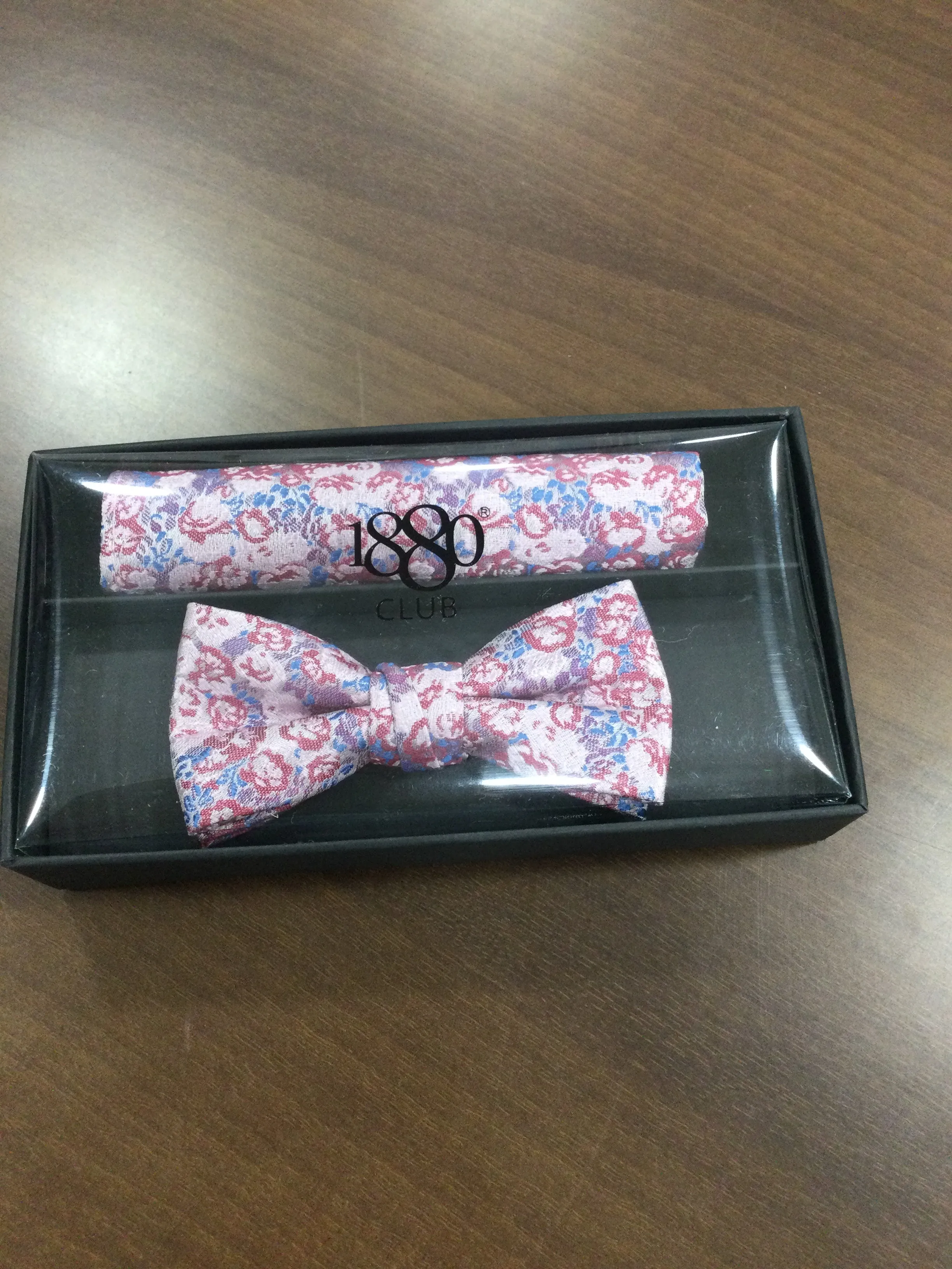 1880 Club Bow Tie and Pocket Square Set