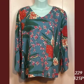 229 - 323P , V neck tunic top with 3/4 sleeve