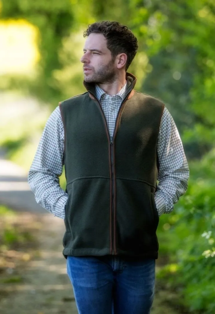 Aylsham Men's Fleece Gilet In Green - Regular Fit