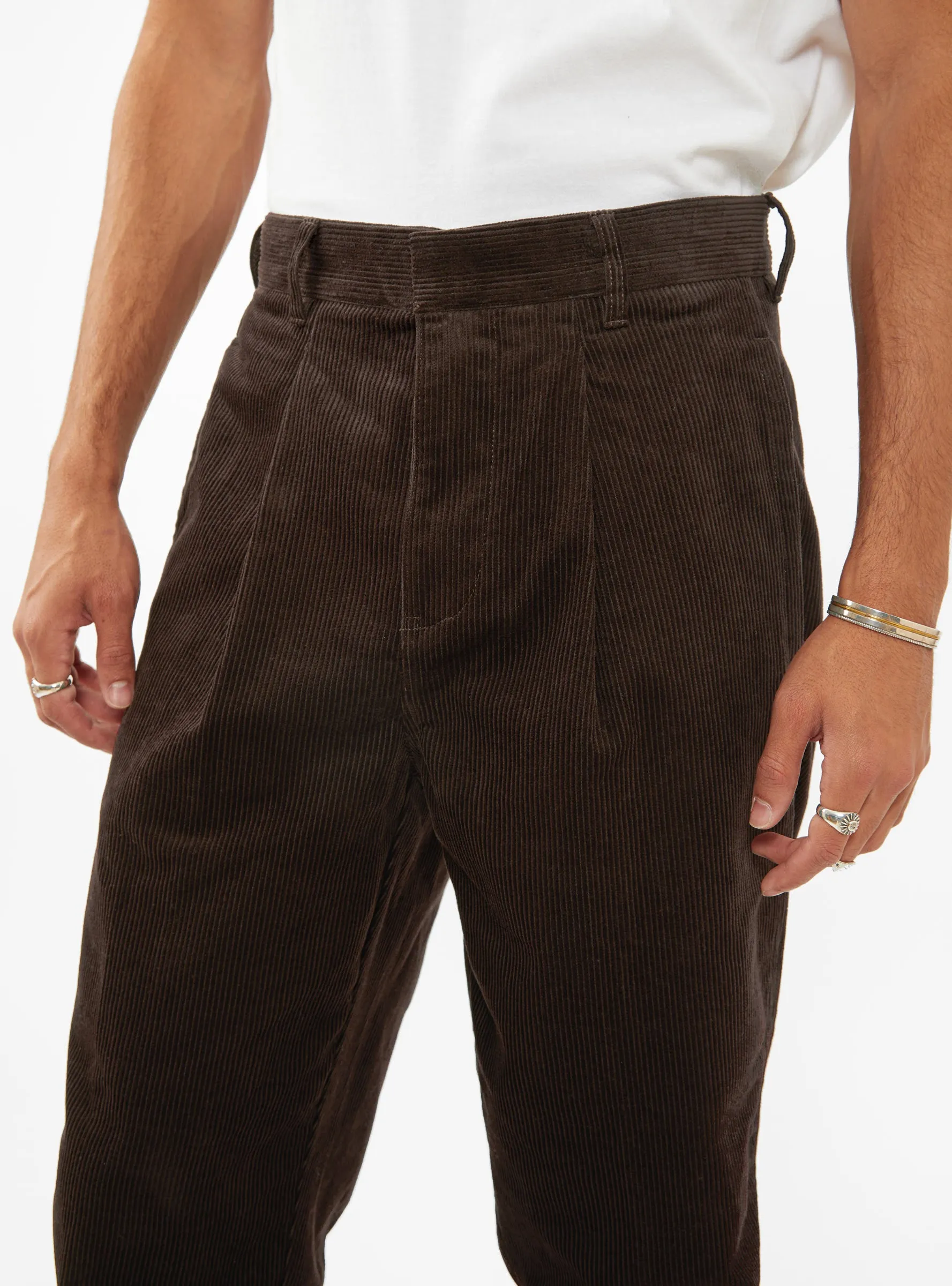 Manager Pleated Cord Pants Brown