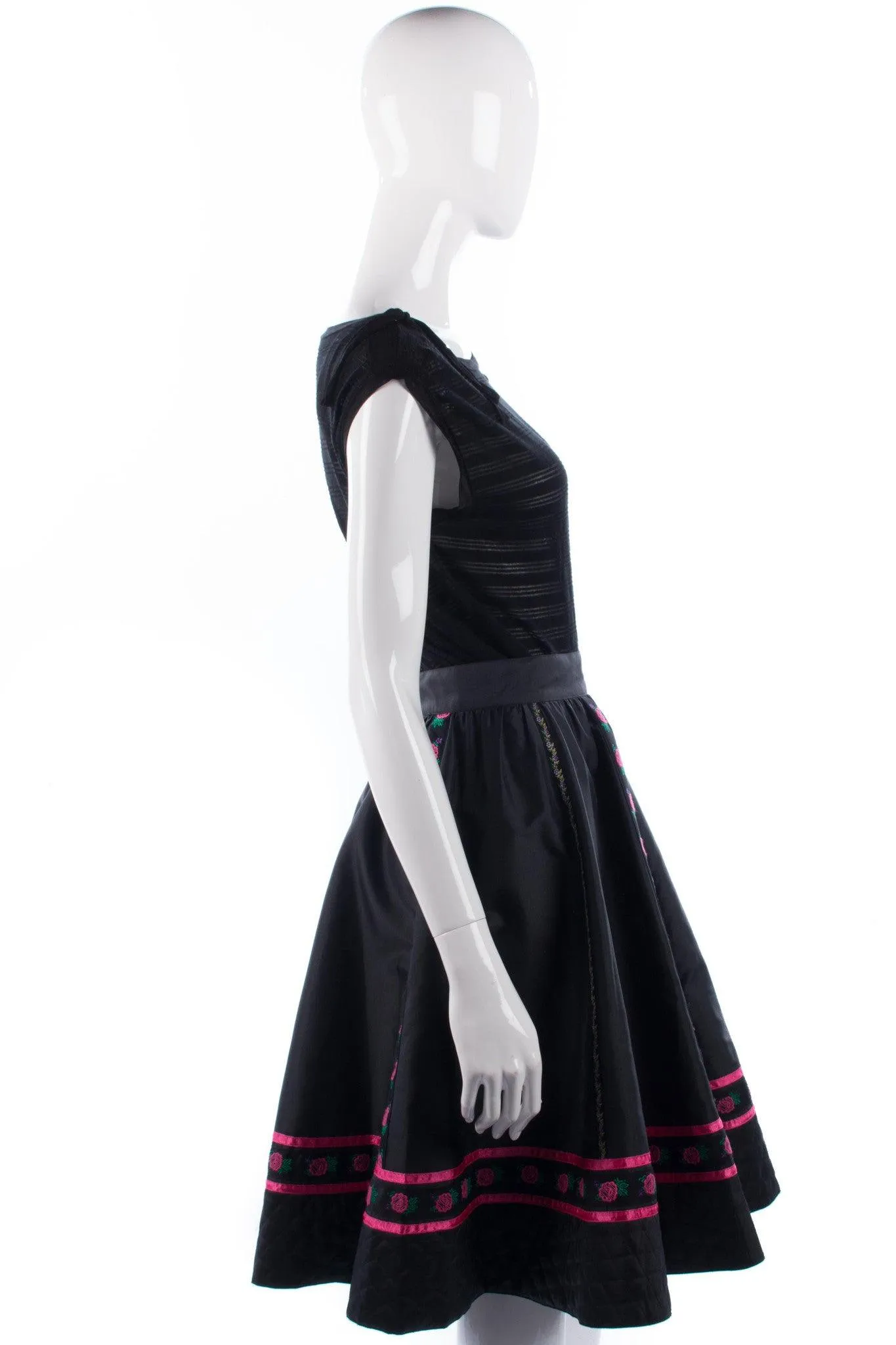 Mondi Skirt with Embroidery and Quilting.  Black Size 36 (UK8/10)