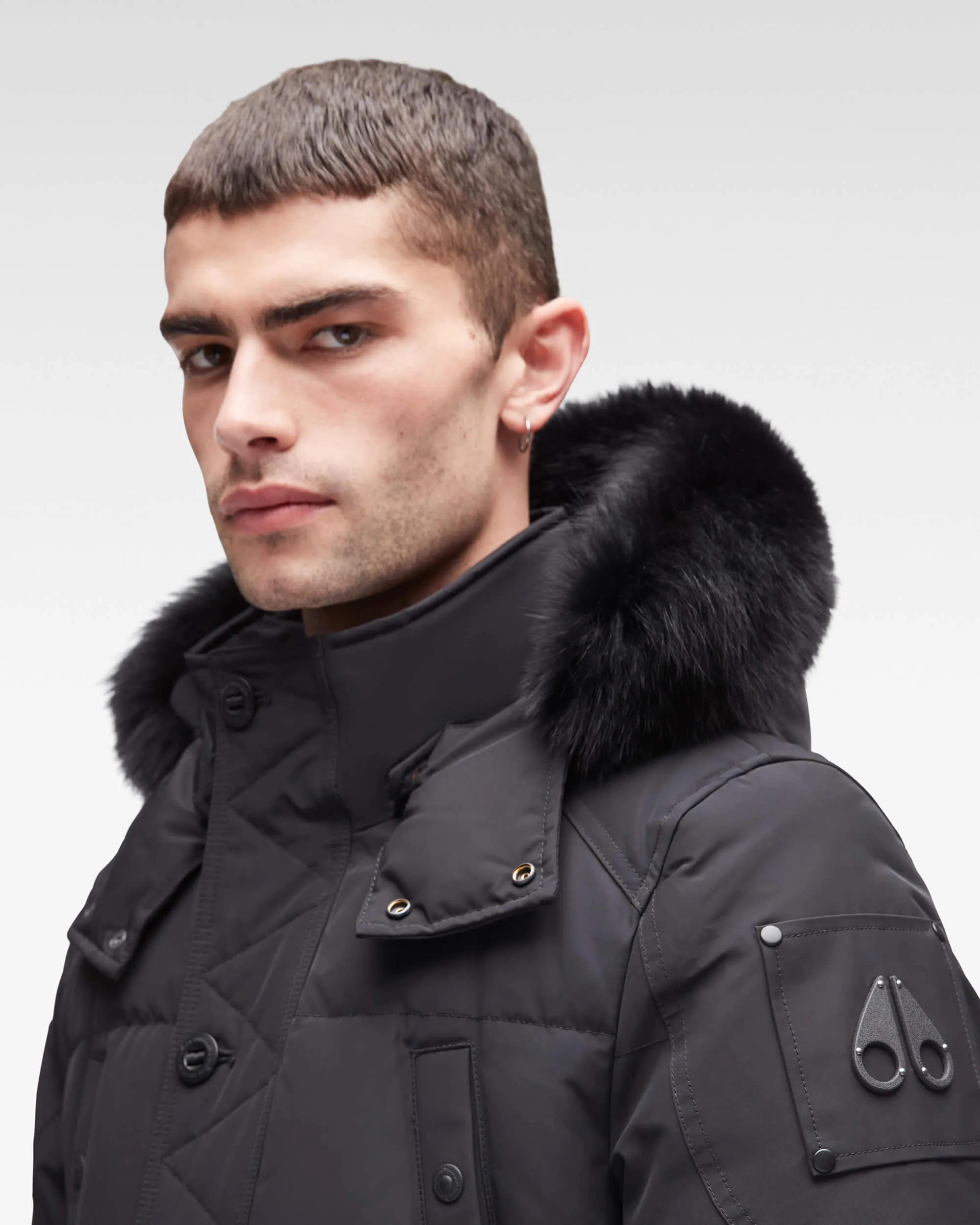 ONYX ROUND ISLAND JACKET