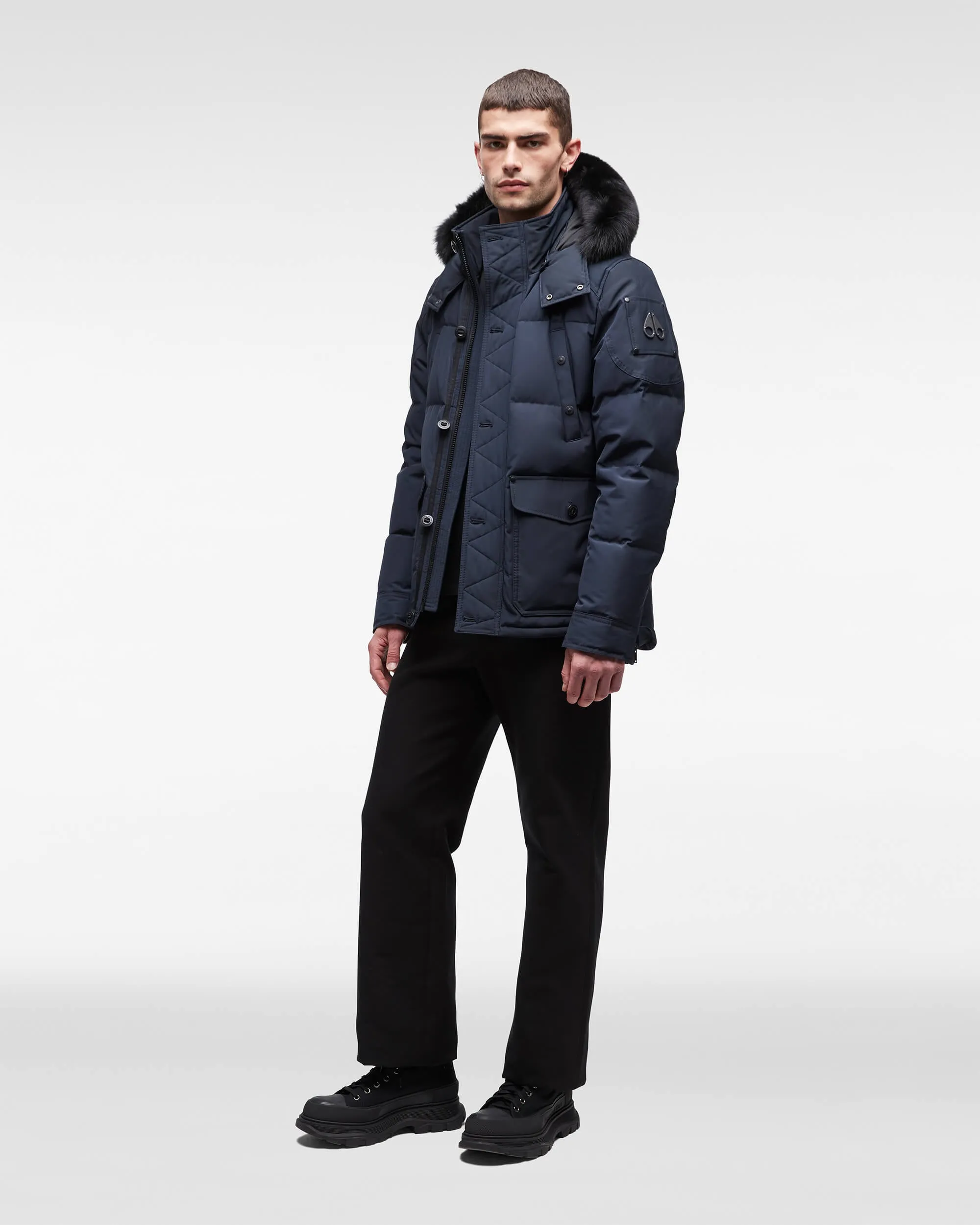 ONYX ROUND ISLAND JACKET