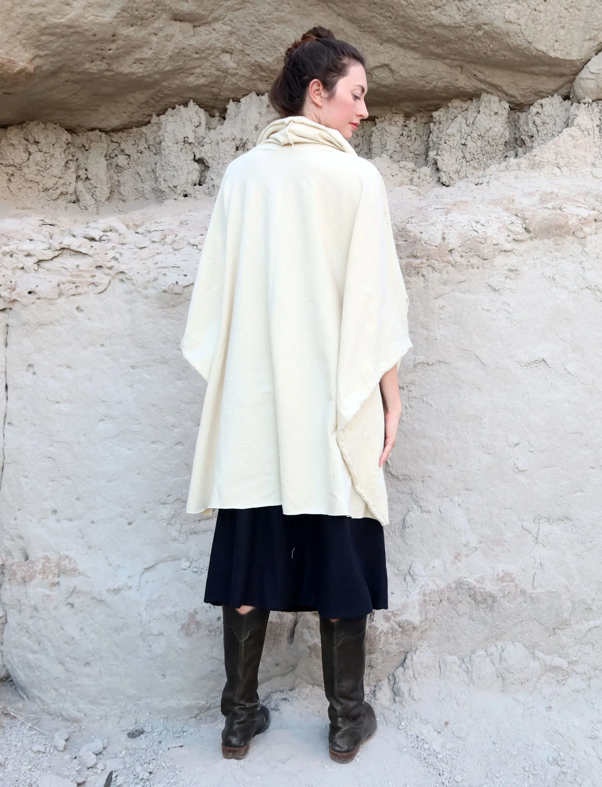 ORGANIC WOOL Nomad Aphrodite Tunic Cape