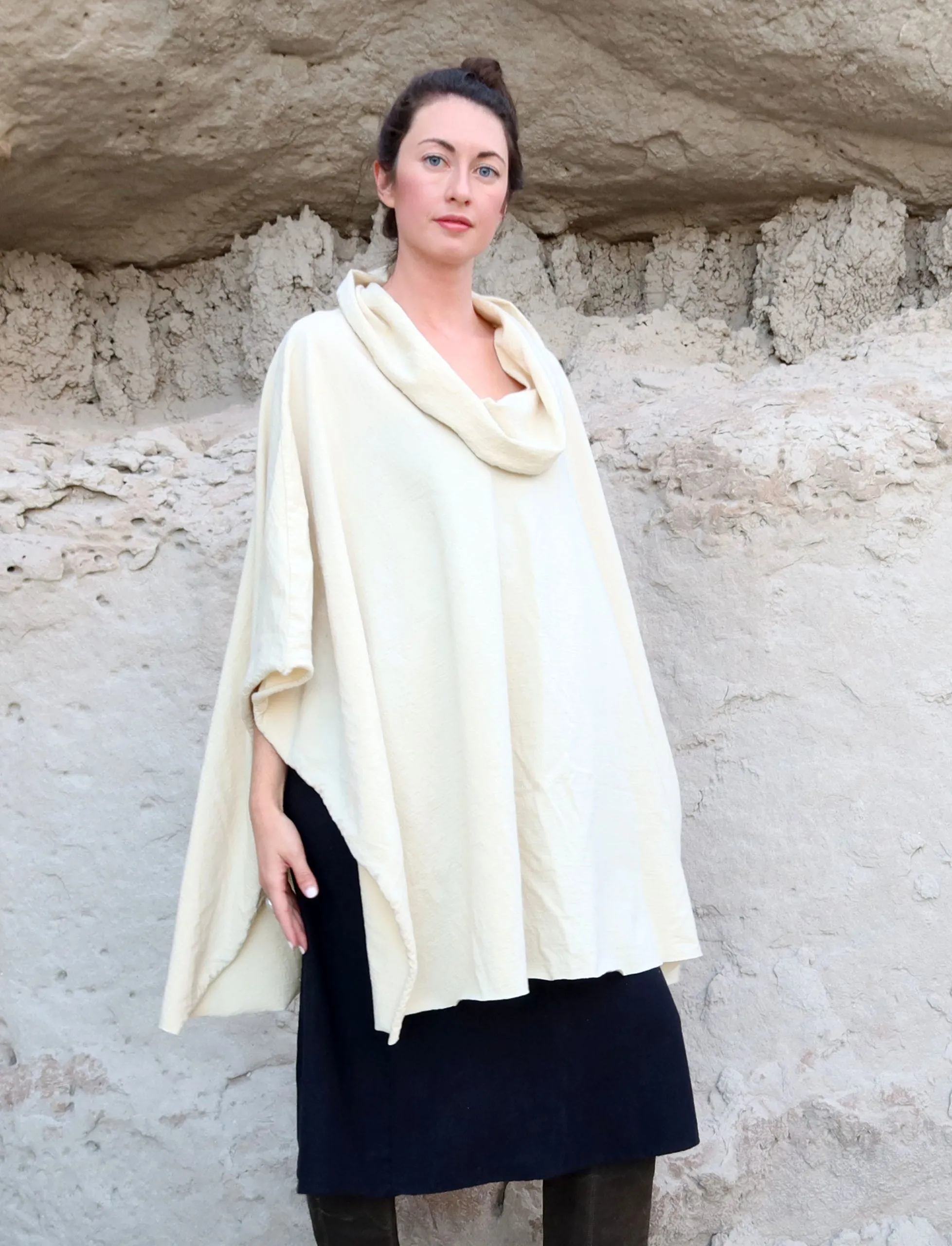 ORGANIC WOOL Nomad Aphrodite Tunic Cape