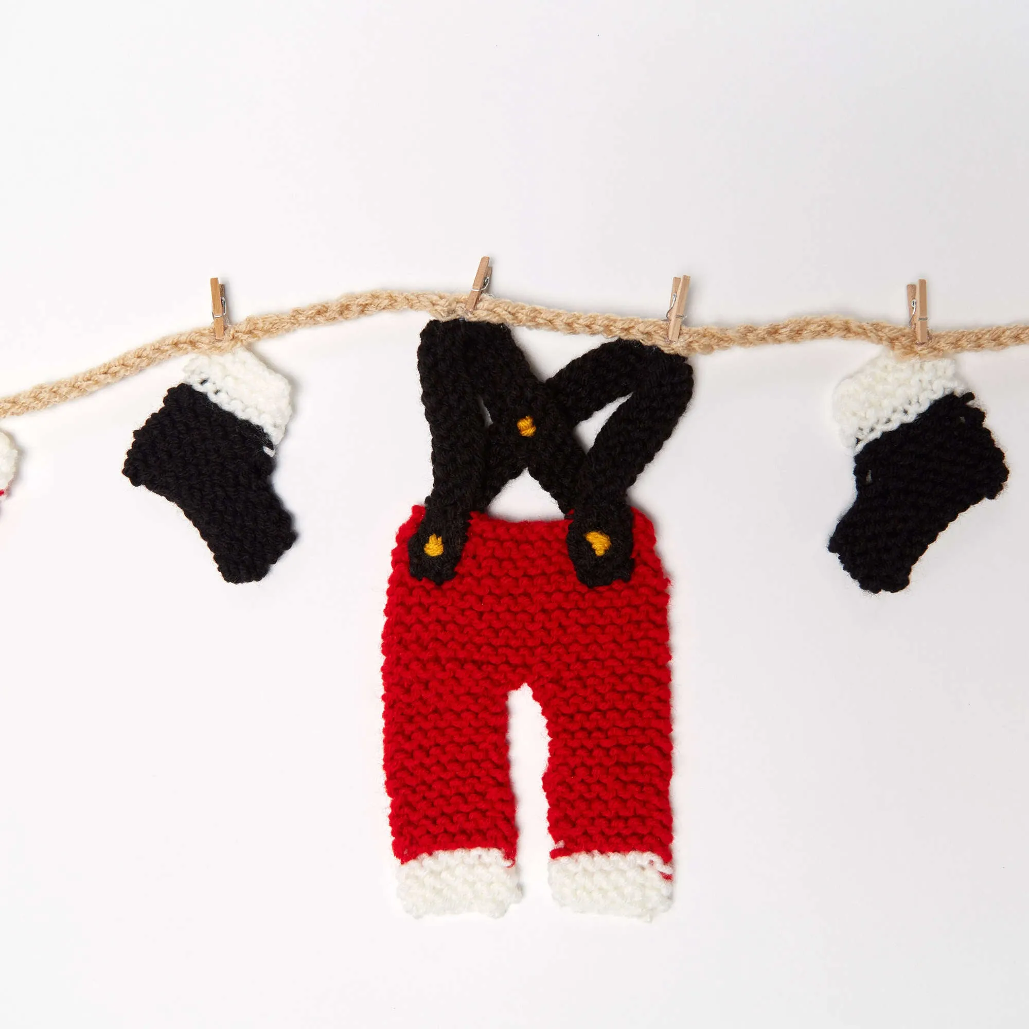 Red Heart Knit Santa's Wardrobe Garland